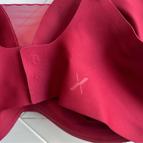 Knix Your Shadow Mesh Bra in Red Velvet. Size XL+ (38D/DD) - Picture 6 of 7